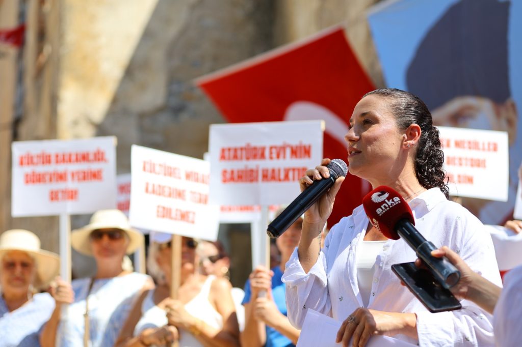 ÇAMLIK ATATÜRK EVİ BASIN AÇIKMALASI (4)