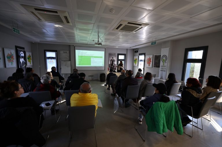 Aronya, Ahududu, Böğürtlen ve Yaban Mersini Yetiştiriciliği Eğitimi (2)