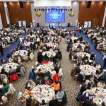 BAŞKAN TİRYAKİ AYDINLIKEVLER SAKİNLERİYLE İFTARDA BULUŞTU (7)